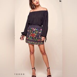Selfie Leslie Anthropologie Floral Embroidered Mini Skirt Festival Boho Medium